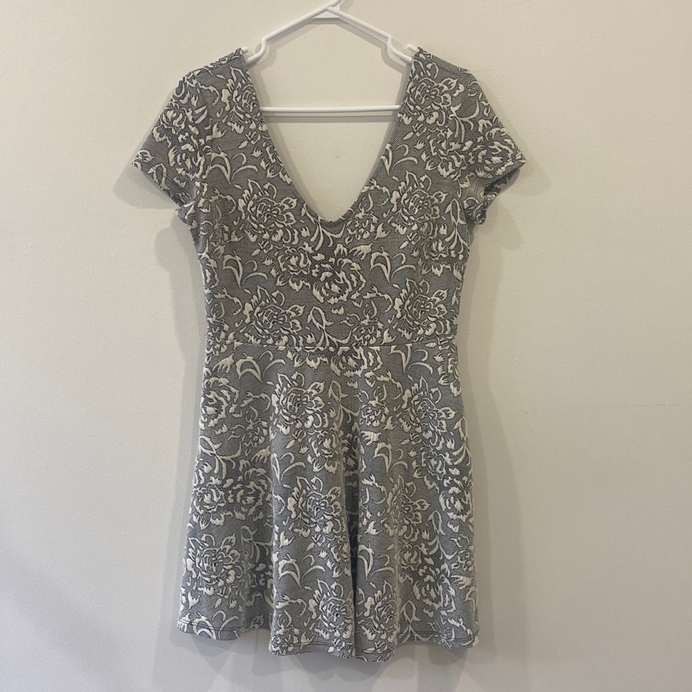 Forever 21 Textured Black and White V-Neck Dress